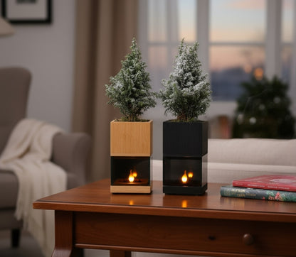 kerstboompje met vlam-led in houten planter